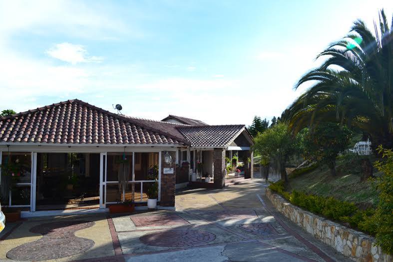 Miravalle Suites Пайпа Екстер'єр фото